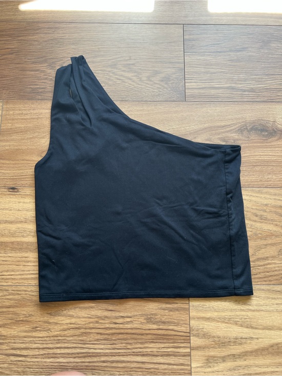 Abercrombie & Fitch Tops - Abercrombie & Fitch Black One Shoulder Asymmetrical Tank Top Crop